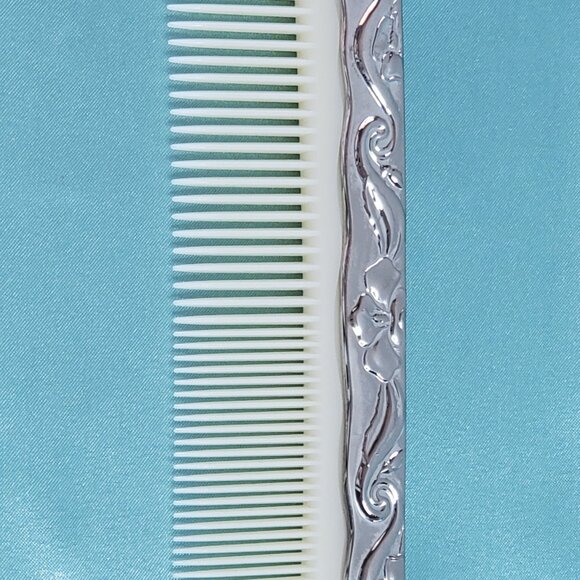 Disney Winnie the Pooh Baby Brush & Comb Set – Silver Plated, Gift-Ready, Unused - Picture 6 of 10